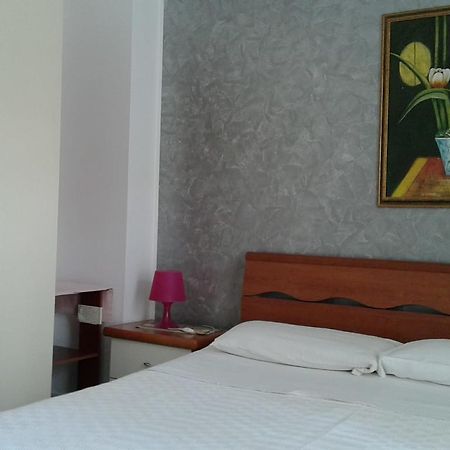 Pensione S. Antonio Ristorante Silvia Furci Siculo Buitenkant foto