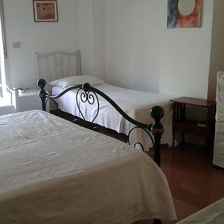 Pensione S. Antonio Ristorante Silvia Furci Siculo Buitenkant foto