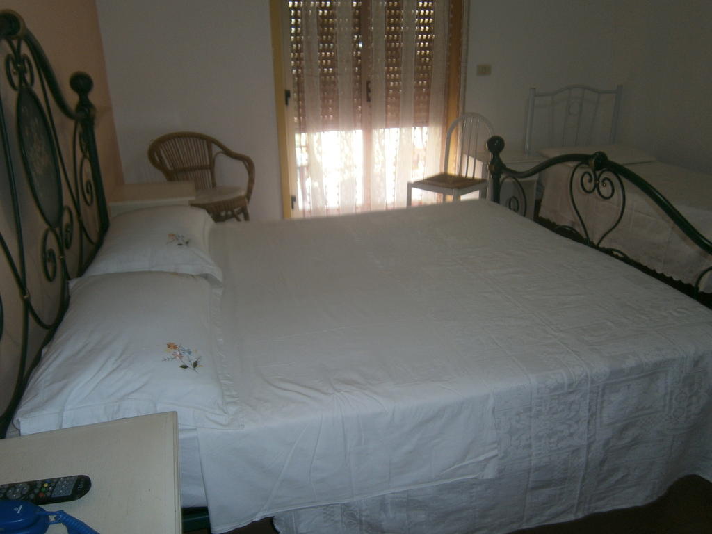 Pensione S. Antonio Ristorante Silvia Furci Siculo Kamer foto