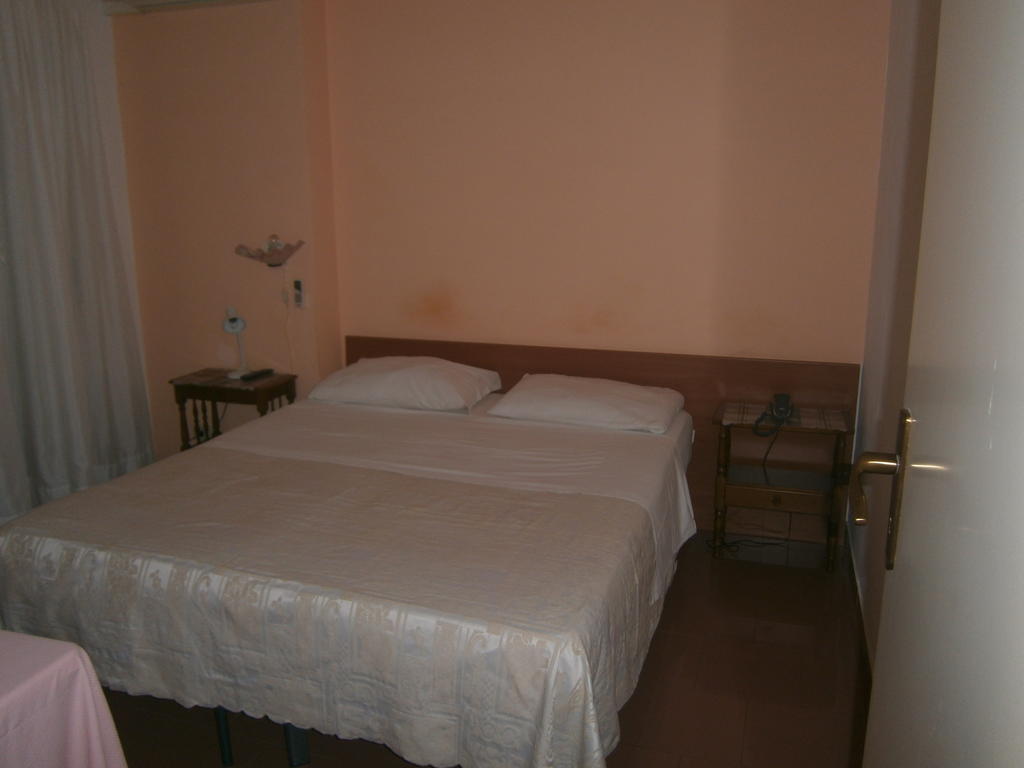 Pensione S. Antonio Ristorante Silvia Furci Siculo Buitenkant foto