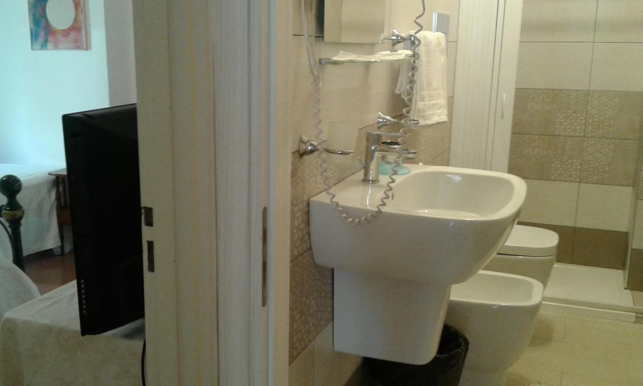 Pensione S. Antonio Ristorante Silvia Furci Siculo Buitenkant foto