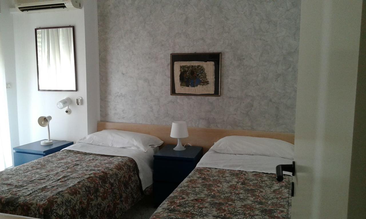 Pensione S. Antonio Ristorante Silvia Furci Siculo Buitenkant foto