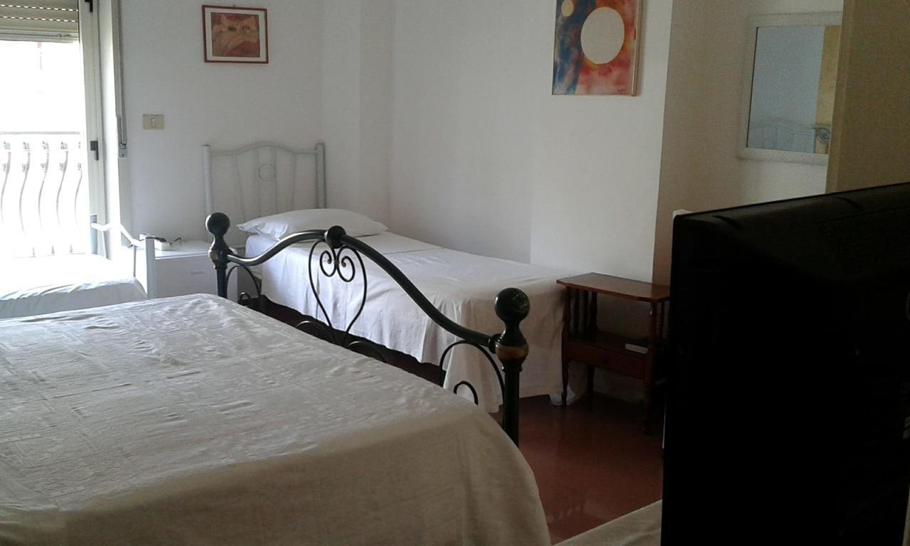Pensione S. Antonio Ristorante Silvia Furci Siculo Buitenkant foto